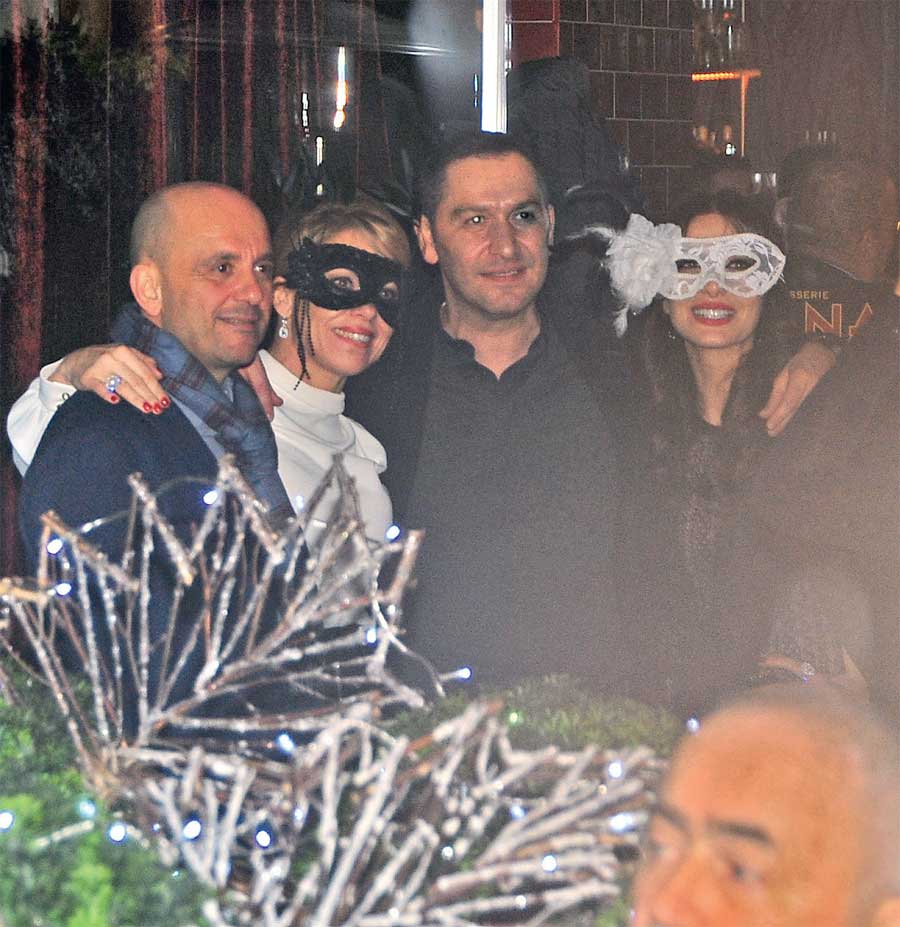 Yeni yıla Etiler’de girdiler