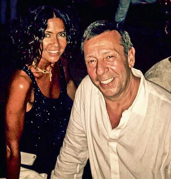 Yılbaşı coşkusunu sosyal medyadan paylaştılar