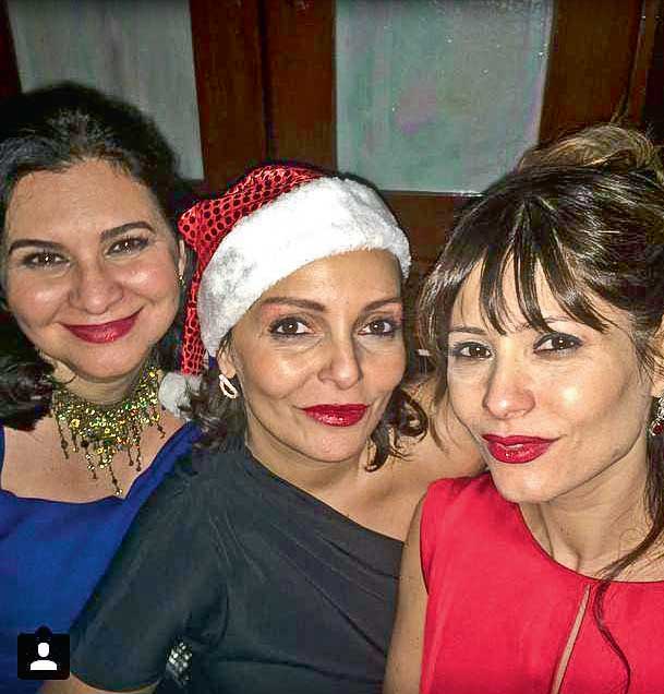 Yılbaşı coşkusunu sosyal medyadan paylaştılar