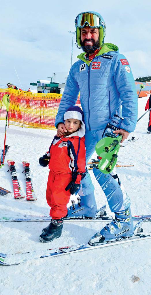 Palandöken’de kar ve kayağın tadını çıkardılar