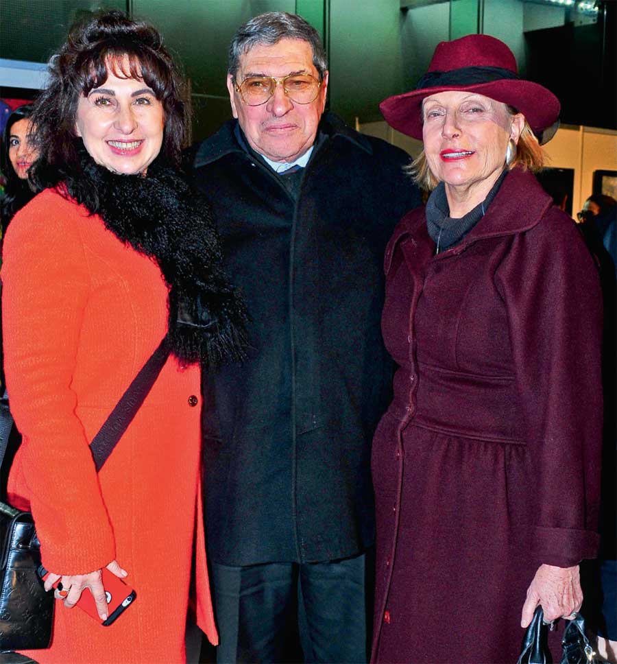 Müzayede eserleri için tanıtım daveti