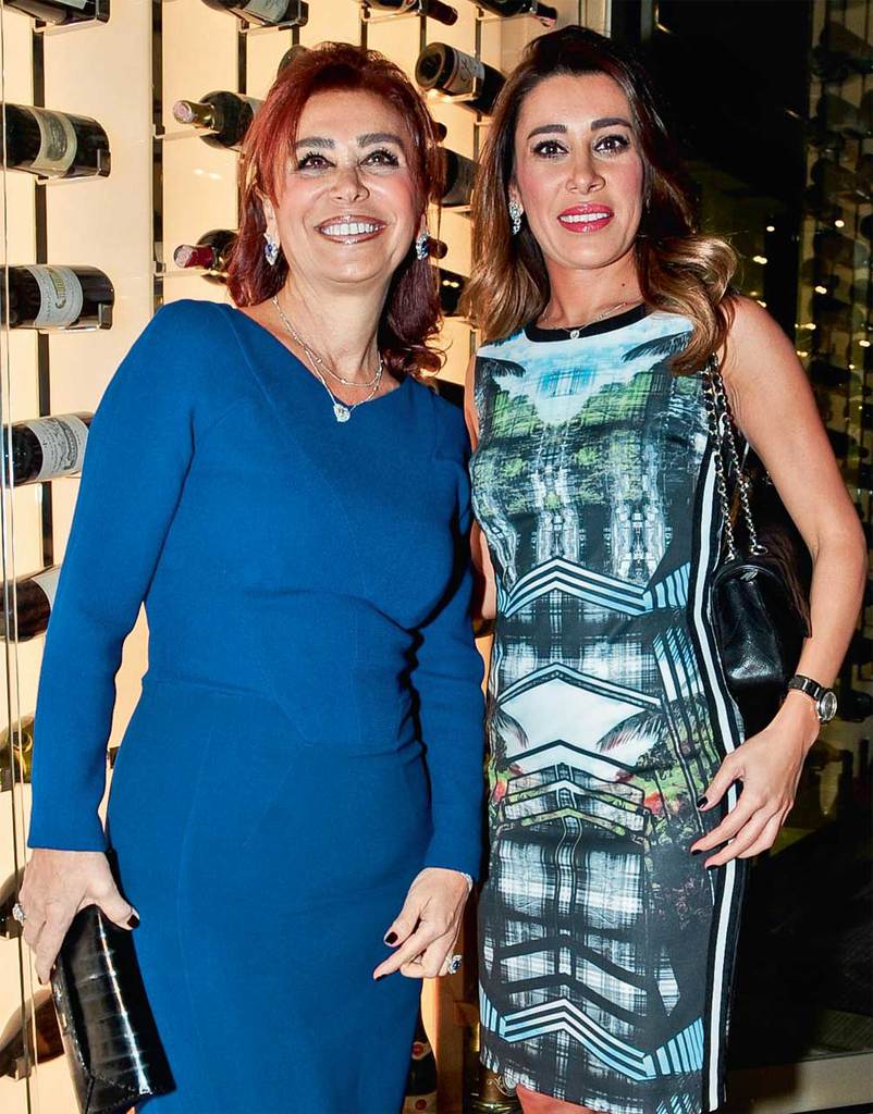 Izaka’ya görkemli açılış daveti