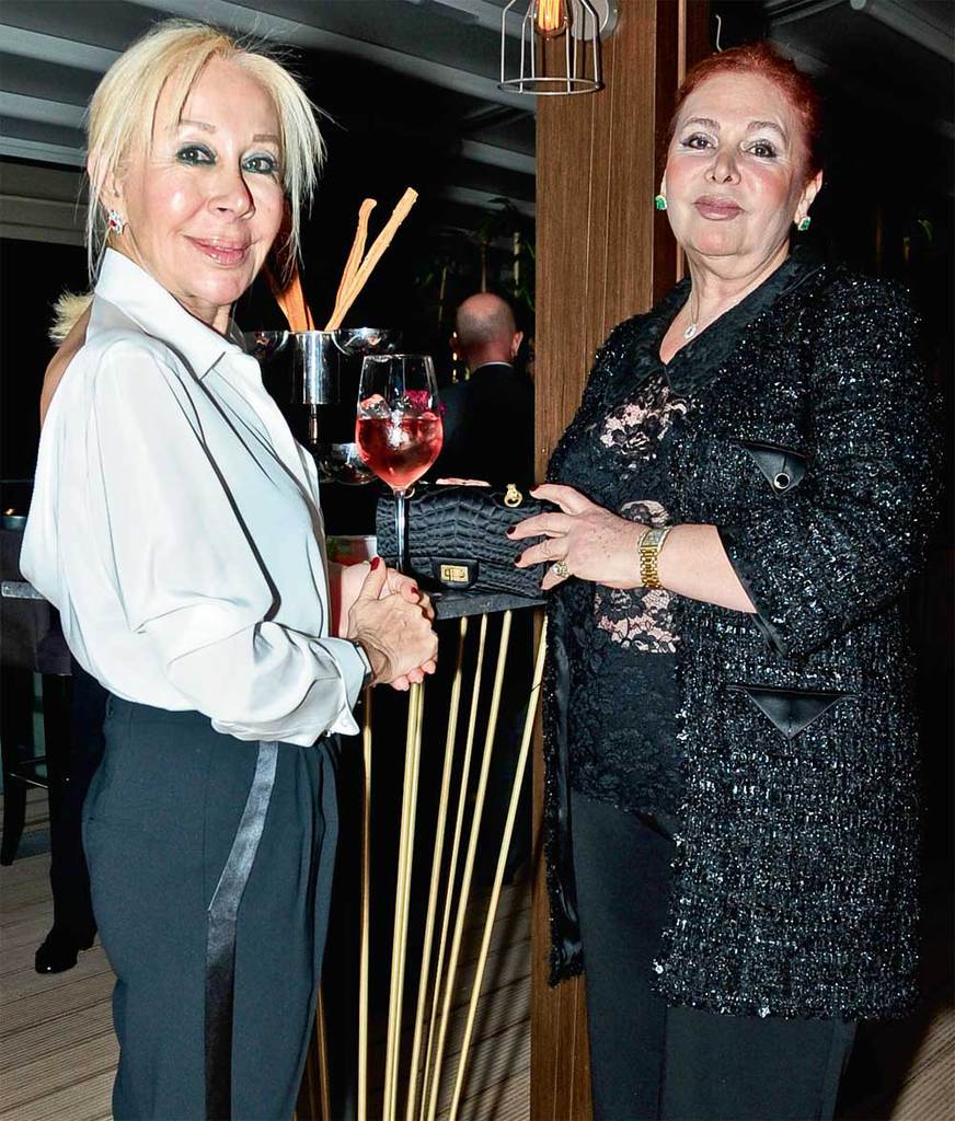 Izaka’ya görkemli açılış daveti