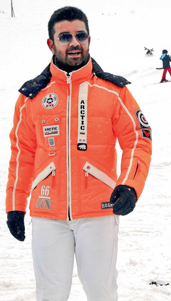 Ünlü isimler Kartalkaya’da kayak keyfi yaptı