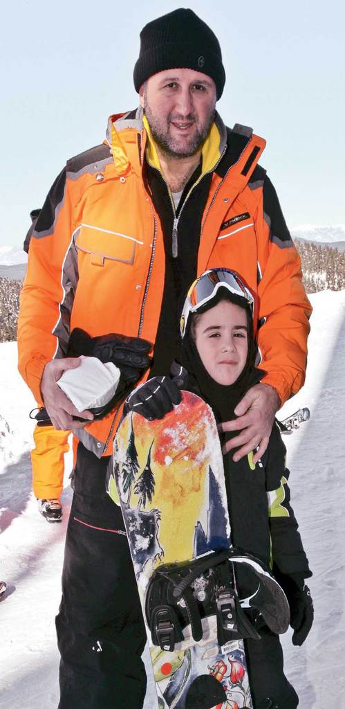 Ünlü isimler Kartalkaya’da kayak keyfi yaptı