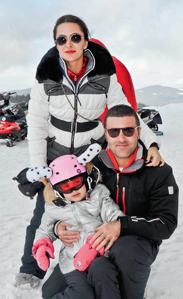 Ünlü isimler Kartalkaya’da kayak keyfi yaptı