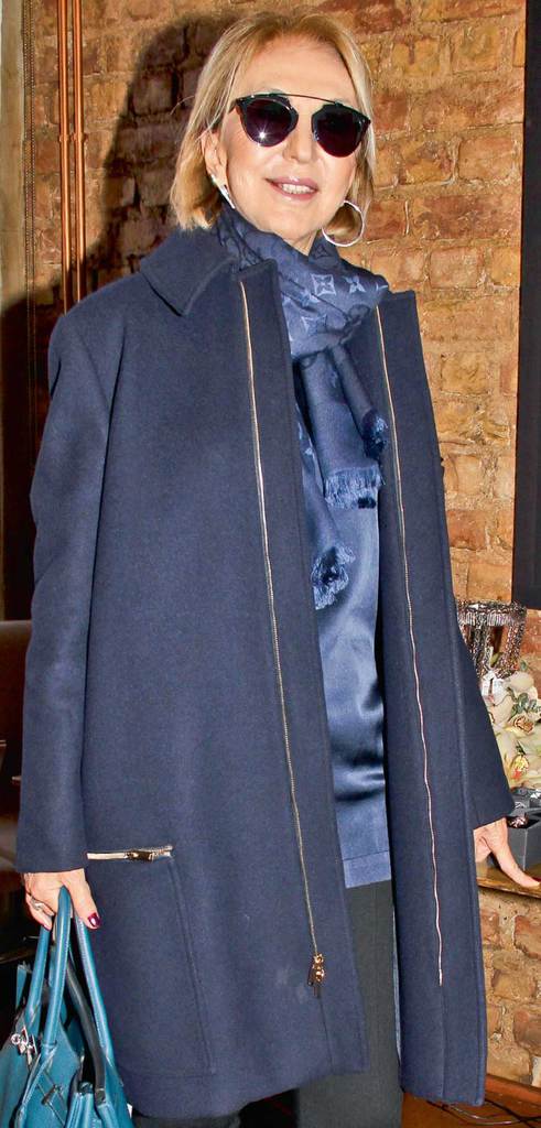 Güzellik merkezinden çok özel takılar