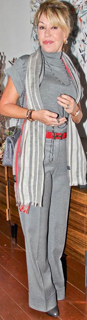 Güzellik merkezinden çok özel takılar