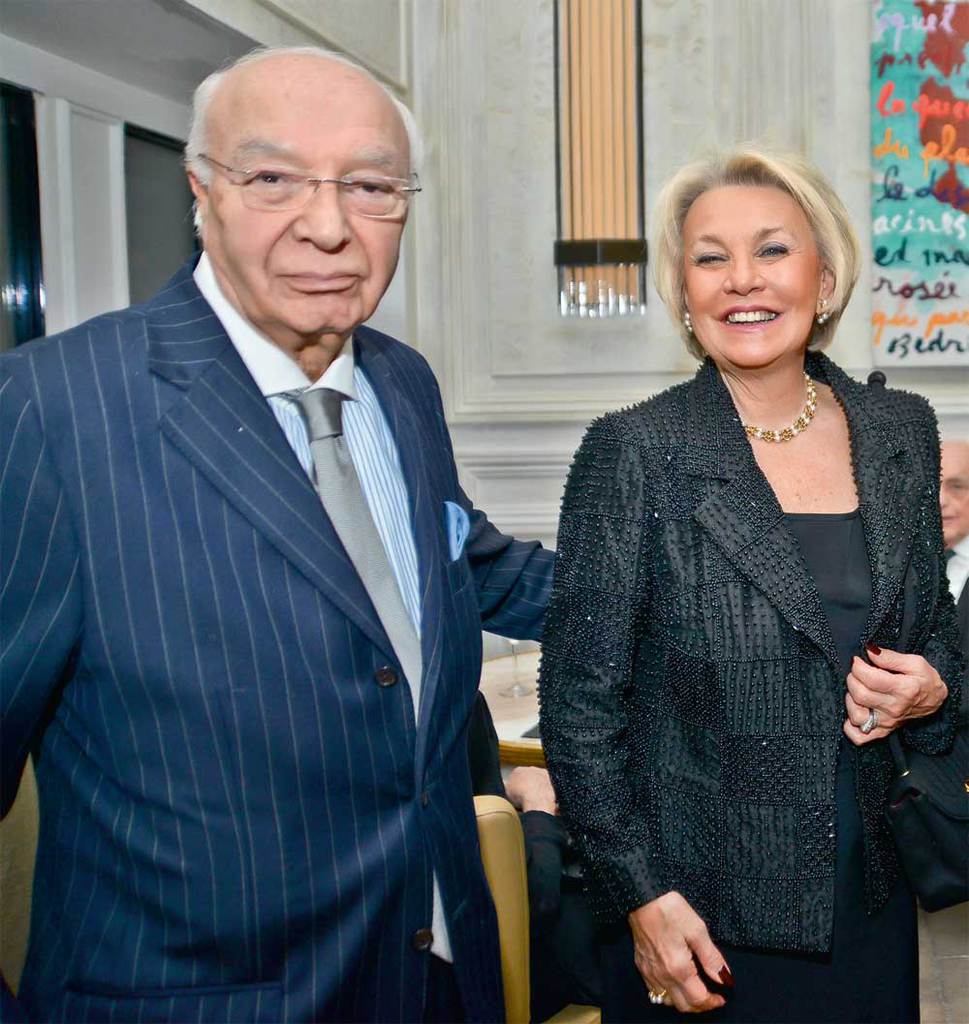 Gökçaylı çiftinden yeni yıl yemeği