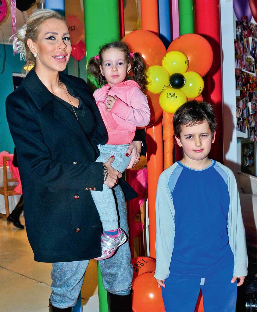 Ünlü anneler ve çocukları şeker kırdı!