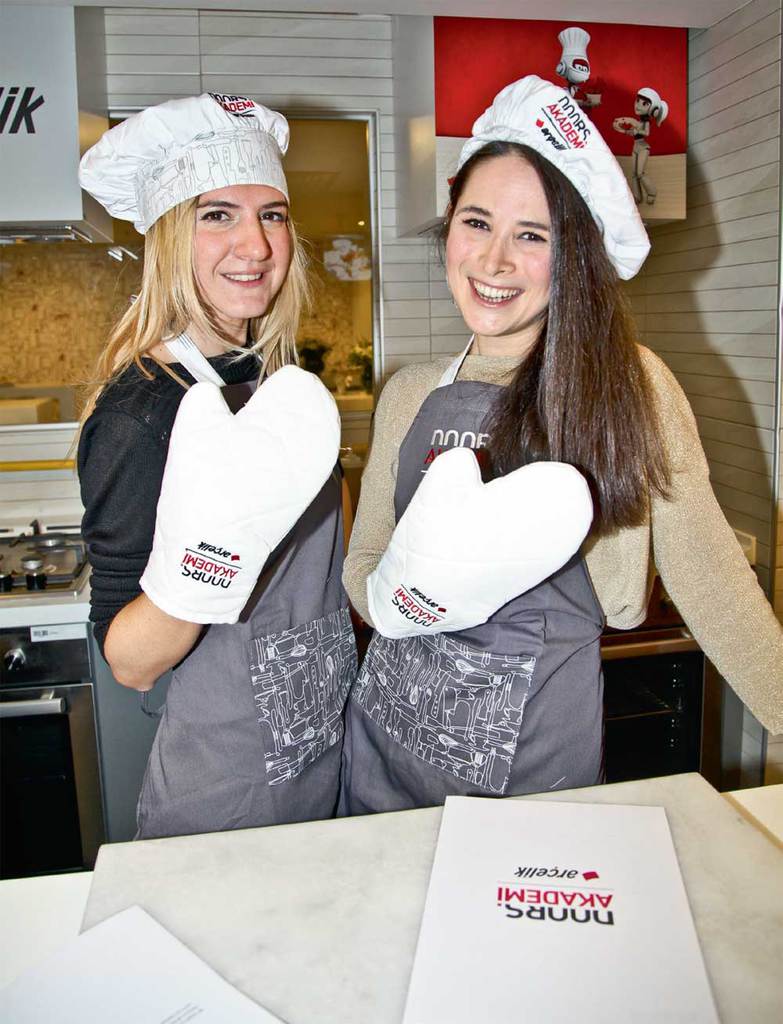 Ünlü çiftlerden aşk kurabiyesi