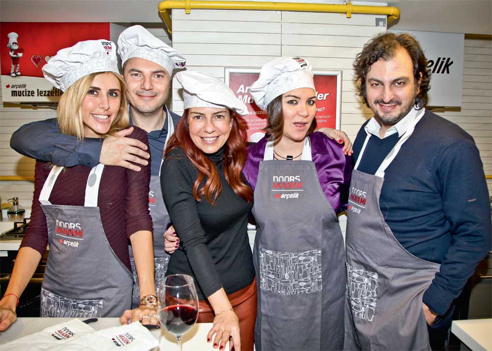 Ünlü çiftlerden aşk kurabiyesi