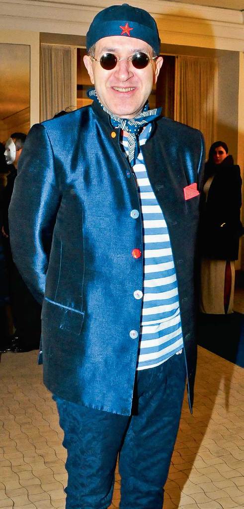 Venedik Karnavalı temalı veda daveti