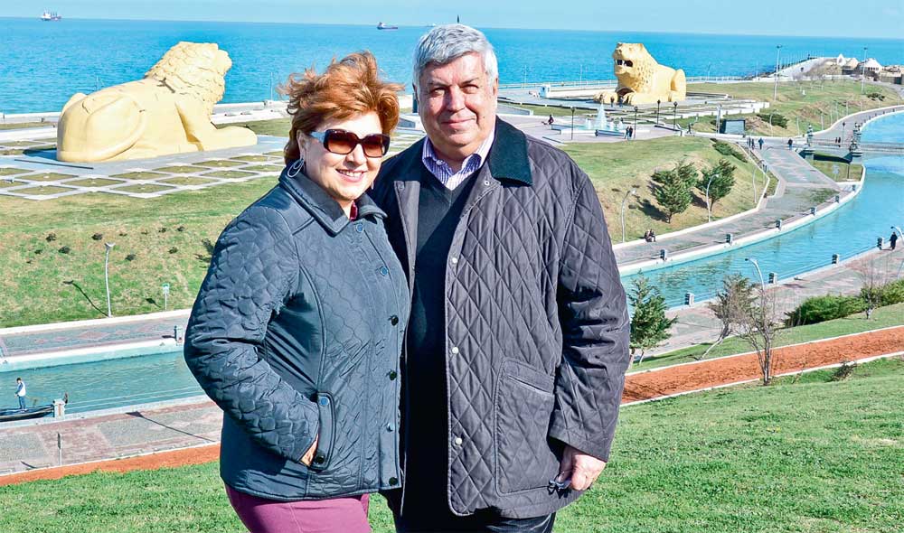 İstanbullu davetlileri başkan gezdirdi