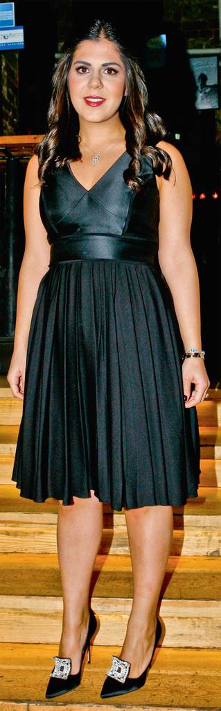 Yeni yaşını sürpriz parti ile kutladı