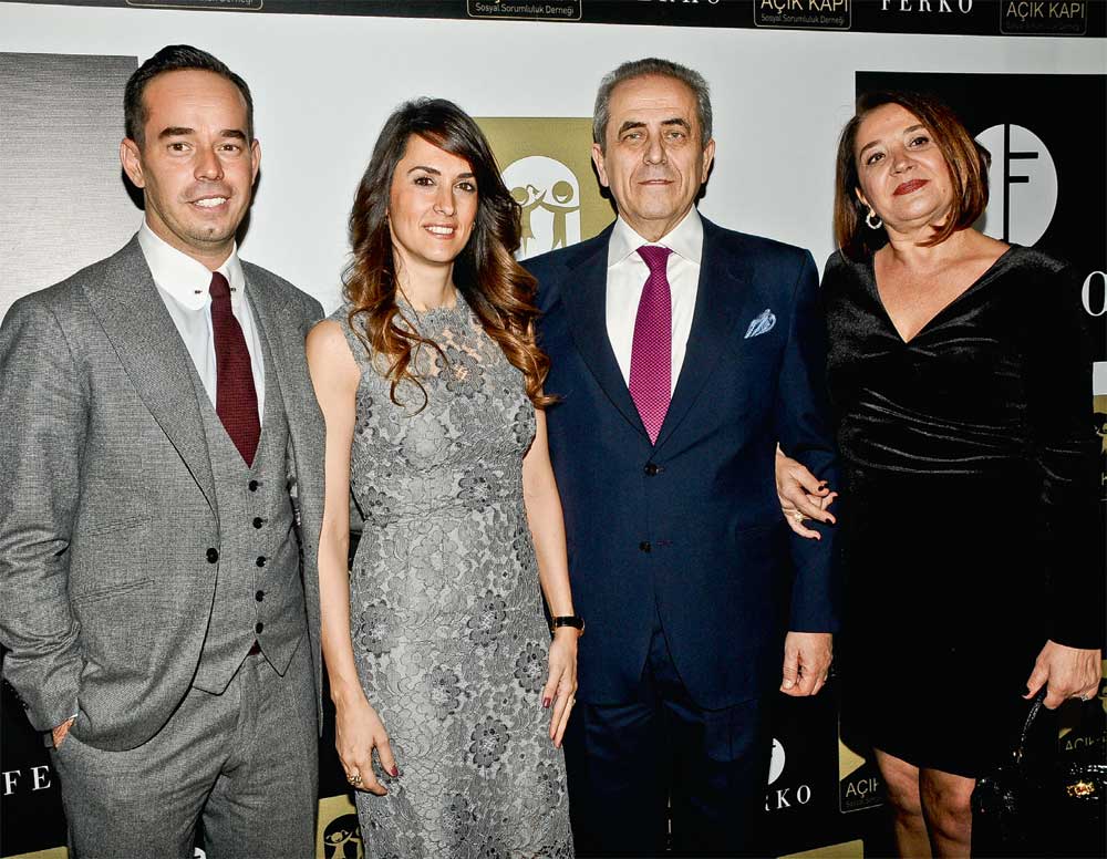 Sevenler sevilenler ve sevgililer buluştu