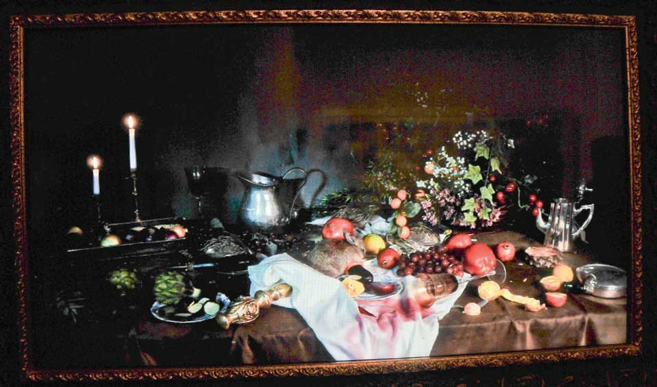 Üçüncü kişisel sergisini açtı