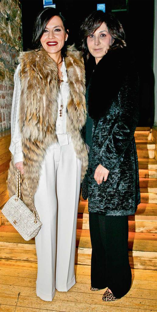 Yeni yaşını sürpriz parti ile kutladı