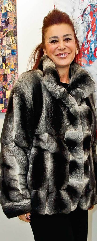 Üçüncü ebru sergisi için davet verdi