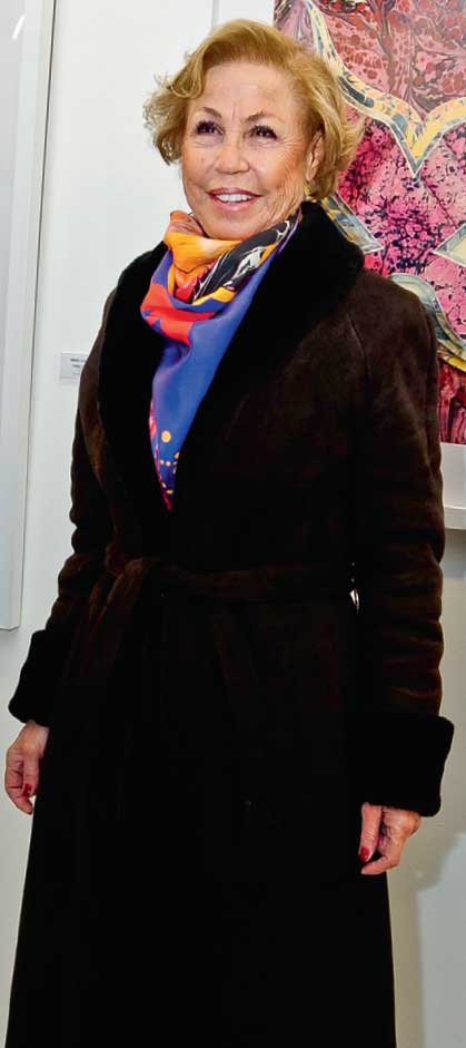 Üçüncü ebru sergisi için davet verdi