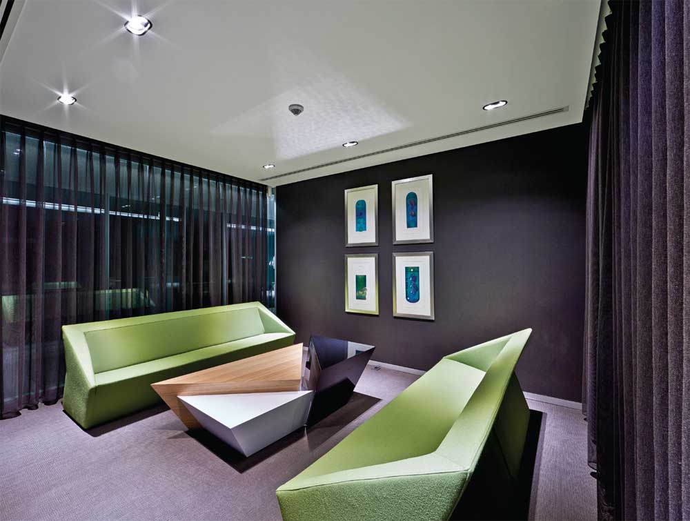 Bu ofislerde fazla mesai garanti!