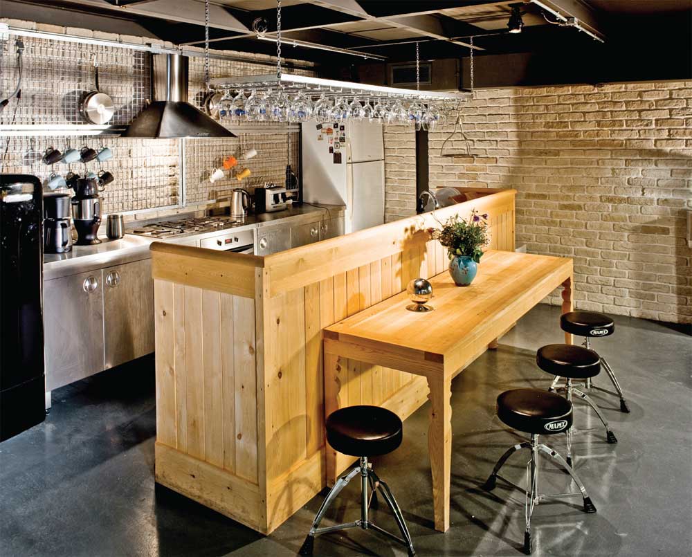 Bu ofislerde fazla mesai garanti!