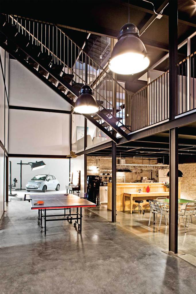 Bu ofislerde fazla mesai garanti!