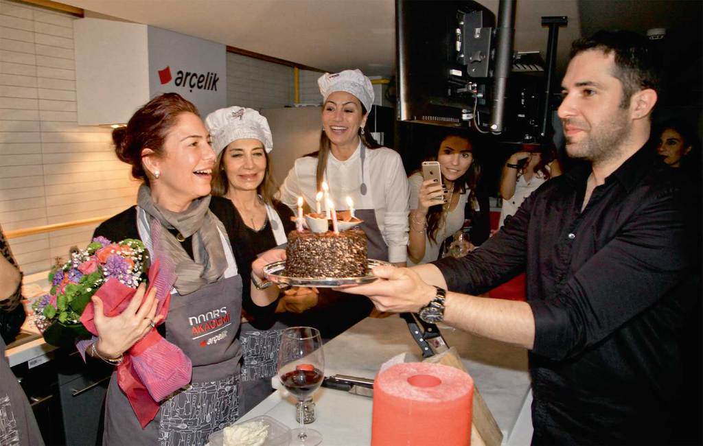 Uzakdoğu yemekleri yapmayı öğrendiler