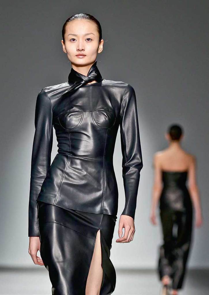 Modanın kalbi bu kez Londra'da attı