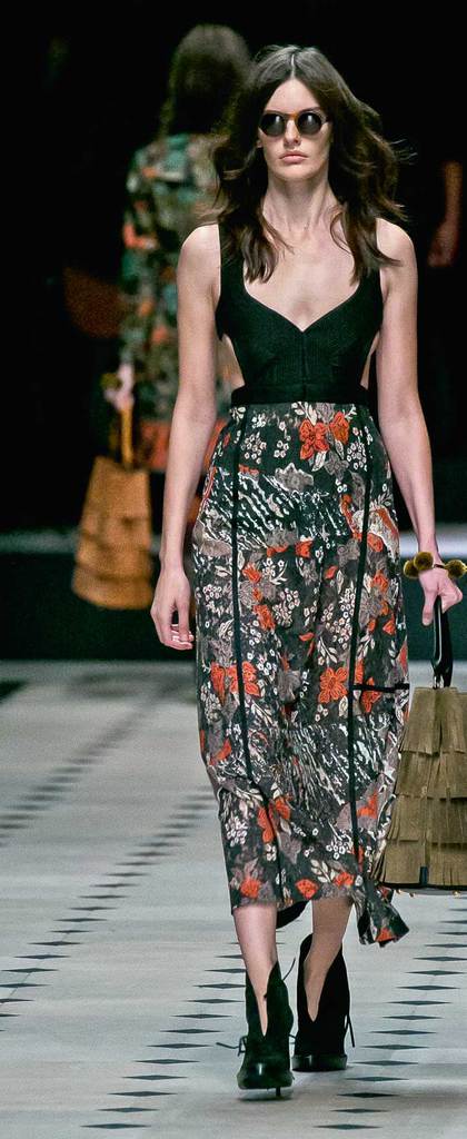 Modanın kalbi bu kez Londra'da attı