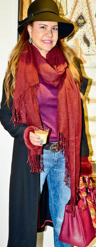 İkinci sergisini açtı