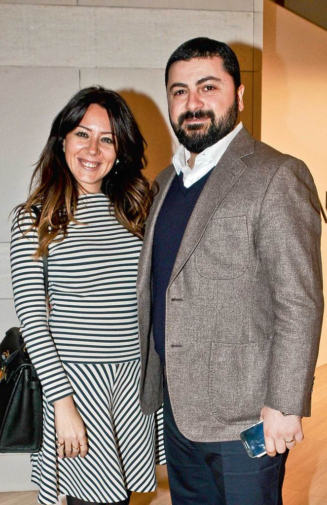 Elitler defilede bir araya geldi