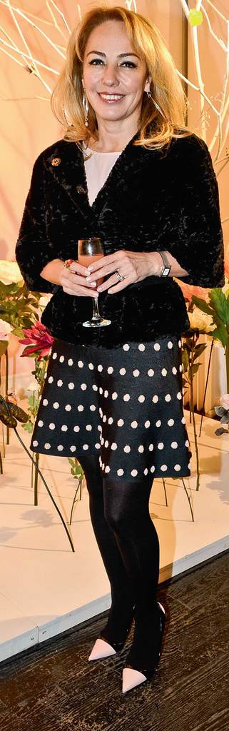 Yeni markasını tanıttı