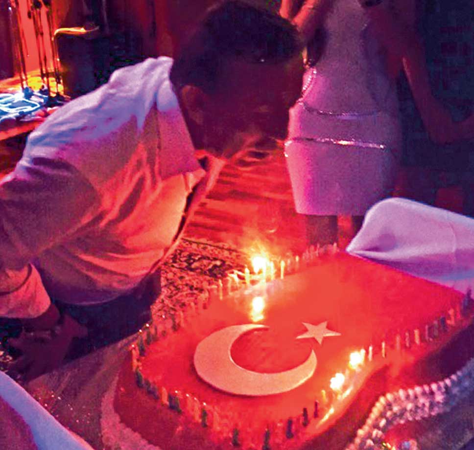 Yeni yaşını Moskova’da kutladı