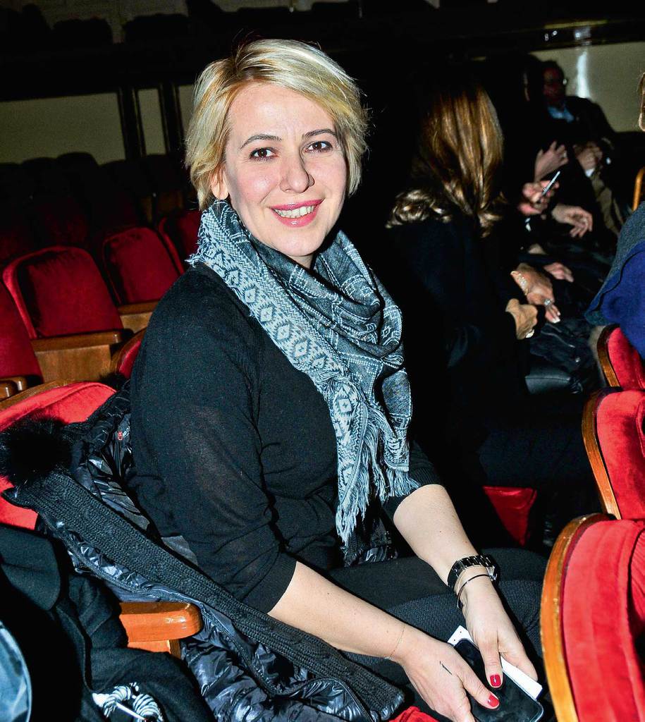  Yeni oyunları ayakta alkışlandı