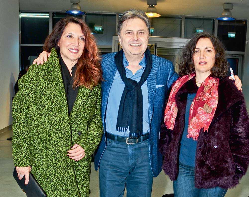 Julio Iglesias hayranlarıyla buluştu 