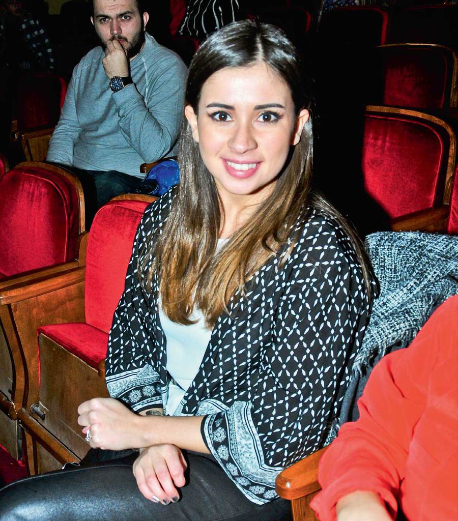  Yeni oyunları ayakta alkışlandı