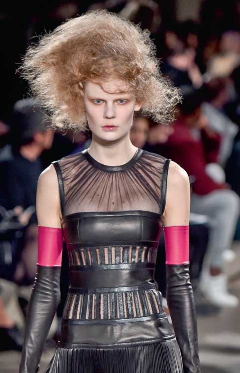 Modanın kalbi Paris'te attı