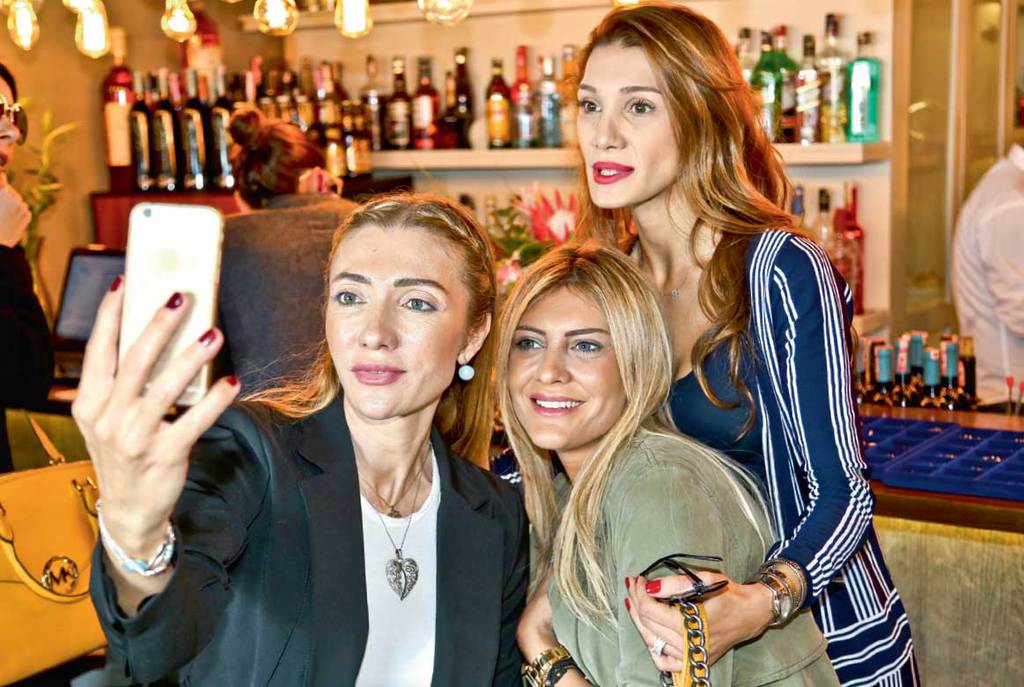 Koleksiyonunun ilhamı annesi oldu