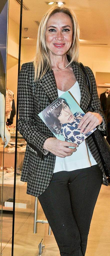 Mevsimsiz kıyafetler büyük ilgi gördü