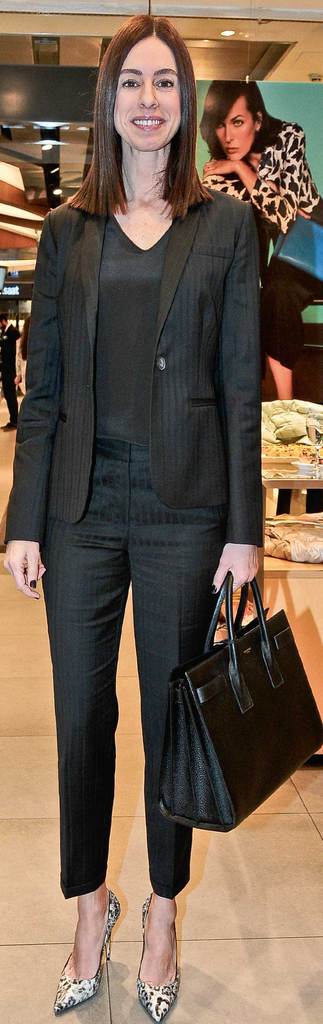 Mevsimsiz kıyafetler büyük ilgi gördü