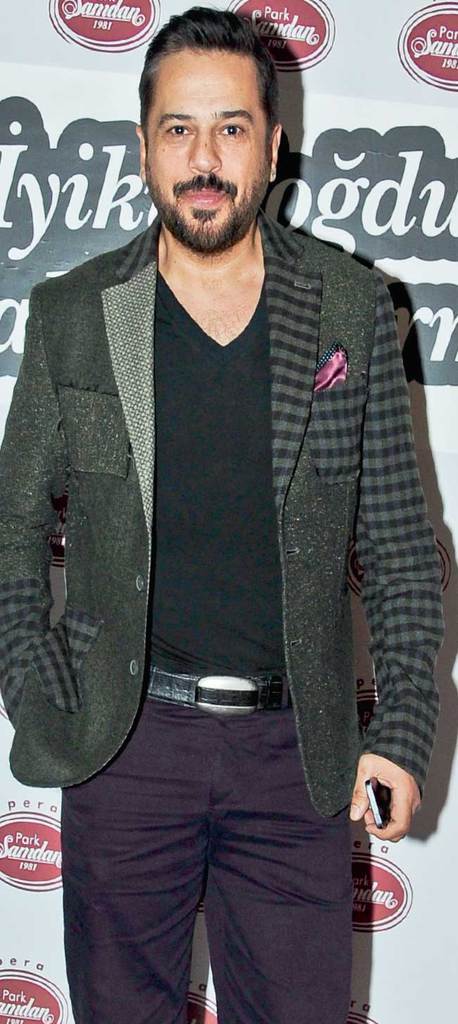 Haldun Dormen’e sürpriz doğum günü