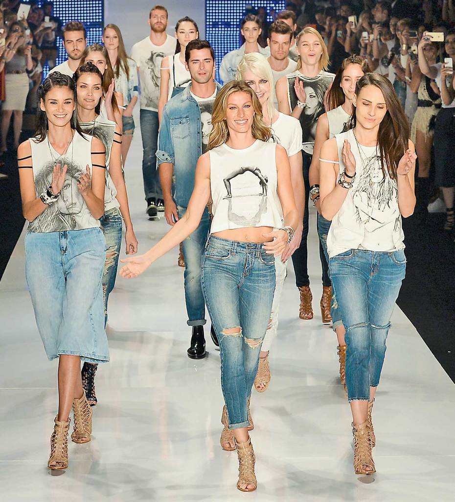 Dünyanın en güzel emeklisi Gisele Bundchen