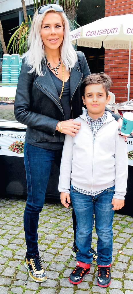 Çocukların bayramını beraber kutladılar