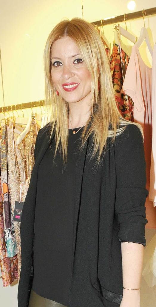 İlk koleksiyonunu tanıttı