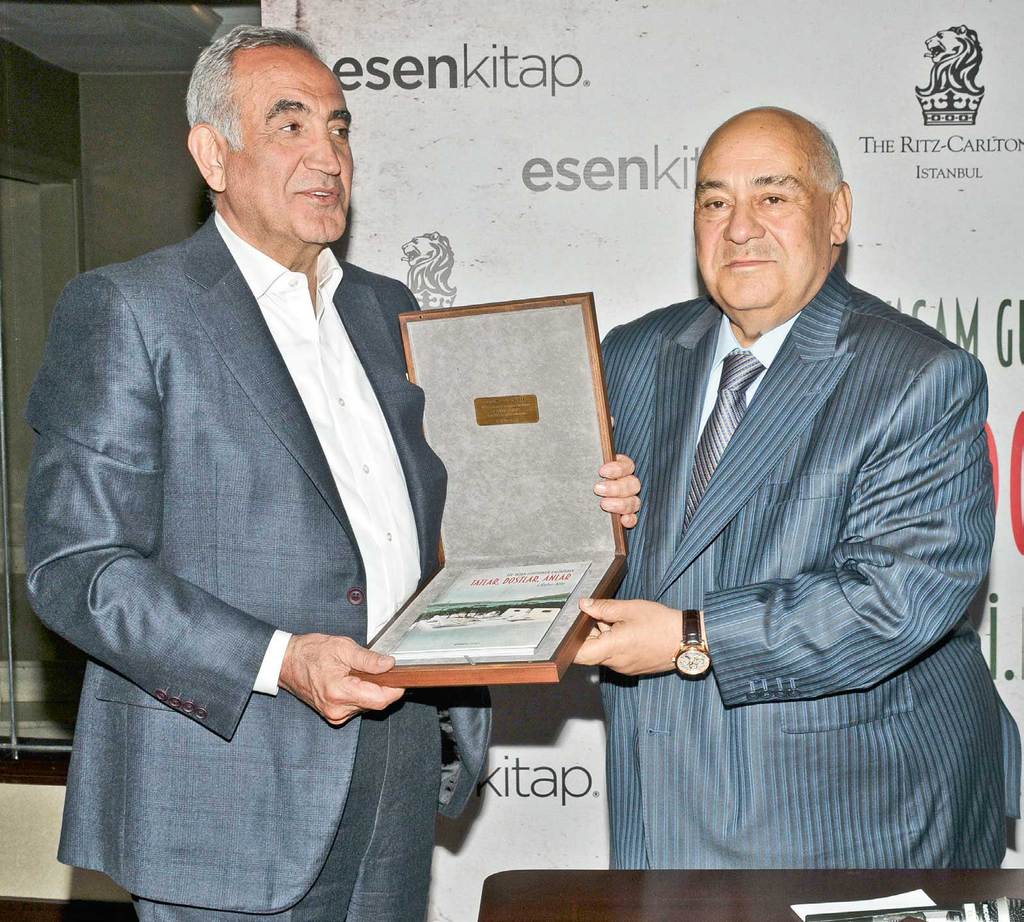Reha Arar kitabını tanıttı