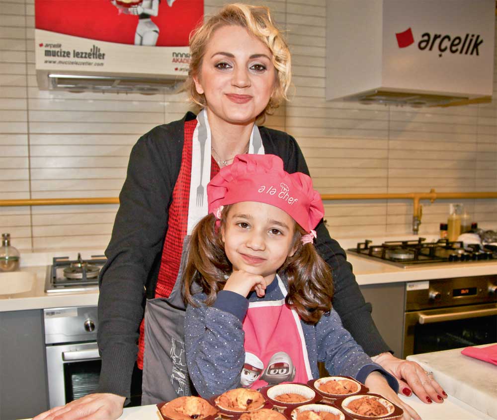 Ünlü anneler mutfakta buluştular