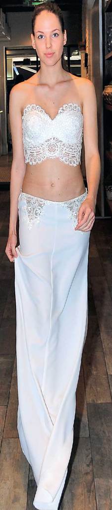 Kardeşi için mankenlik yaptı