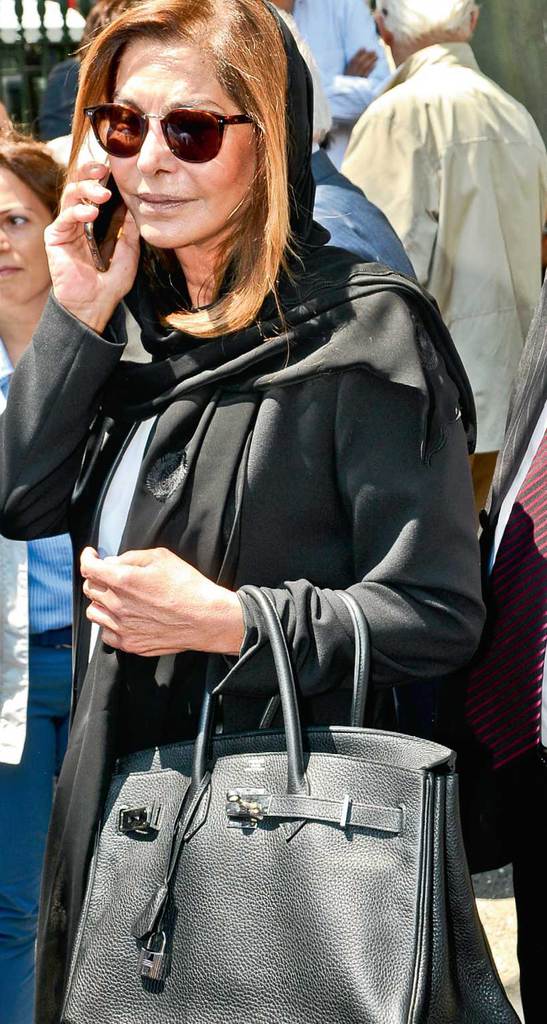 Sevenleri son yolculuğuna uğurladı