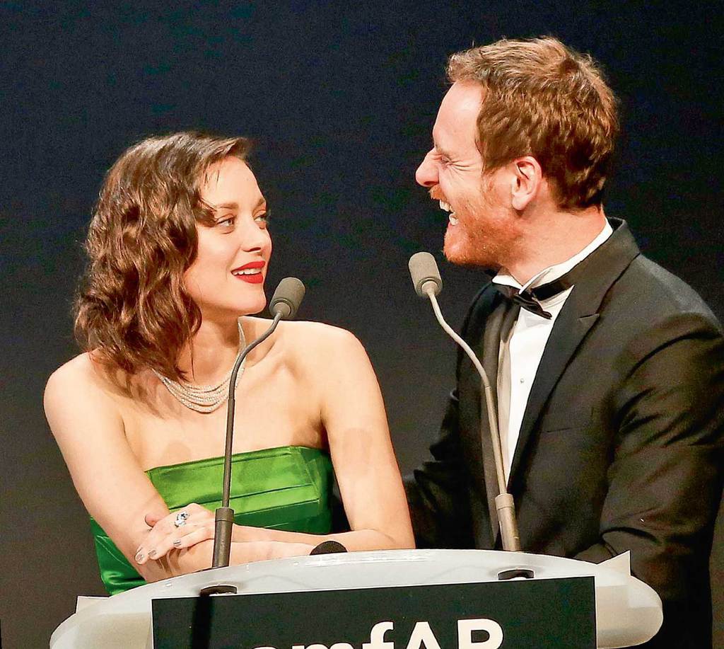 Hollywood AIDS'e karşı